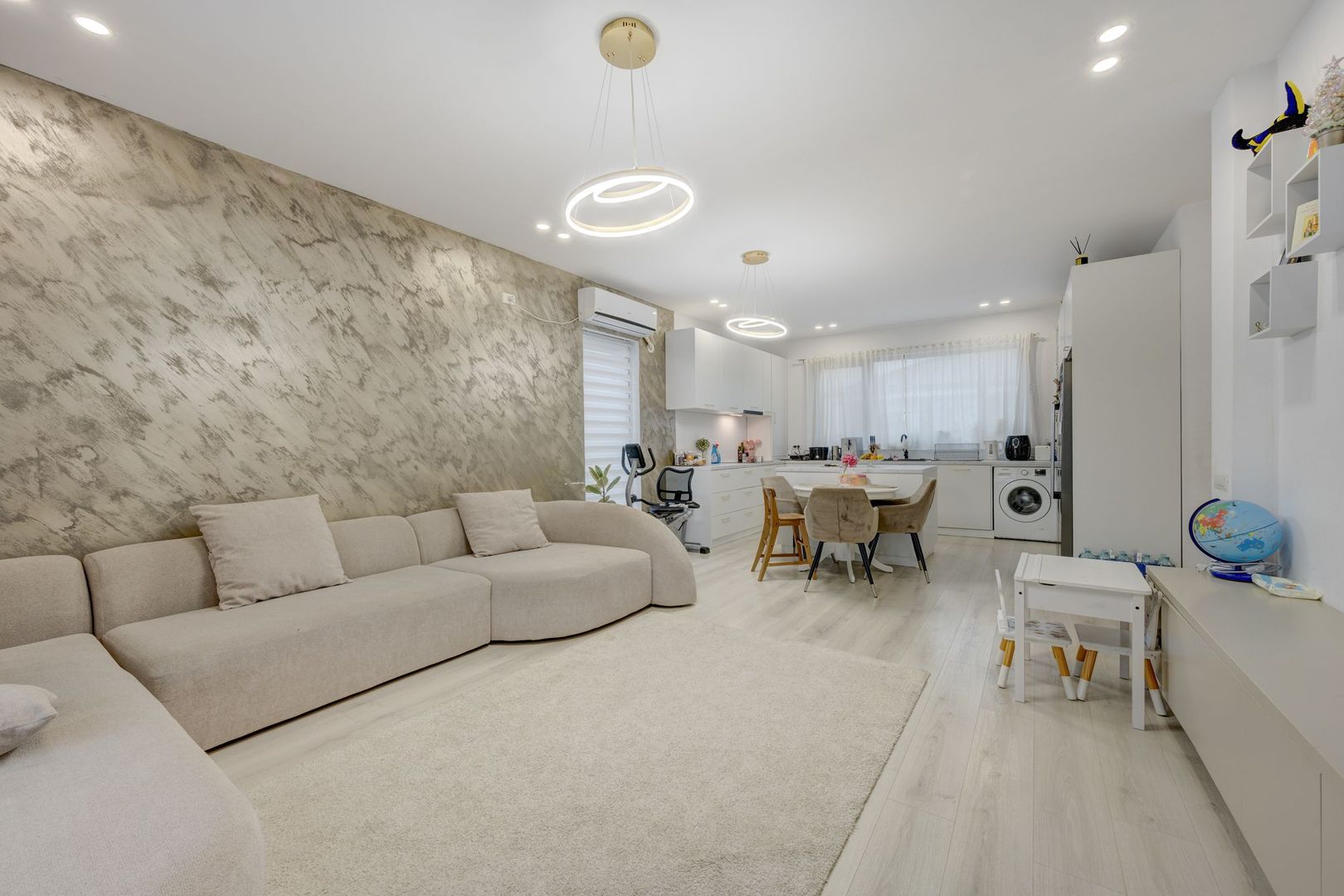 Vila parter mobilata si utilata Tunari - Poză 2