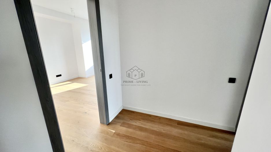 APARTAMENT DEOSEBIT CU 3 CAMERE LA VANZARE CU VEDERE LA LAC - Poză 9