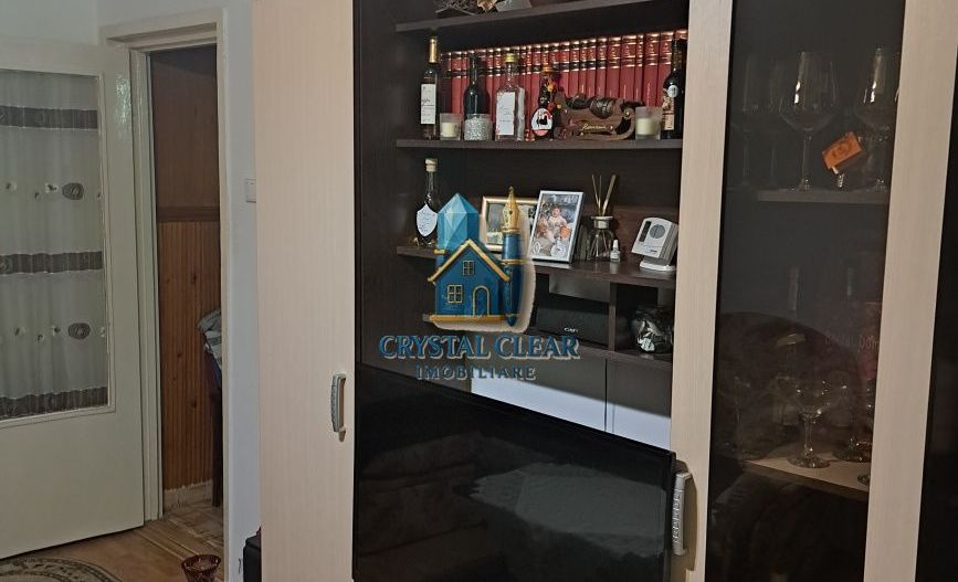 Apartament 3 camere - cartierul Dâmbu Pietros - Poză 4