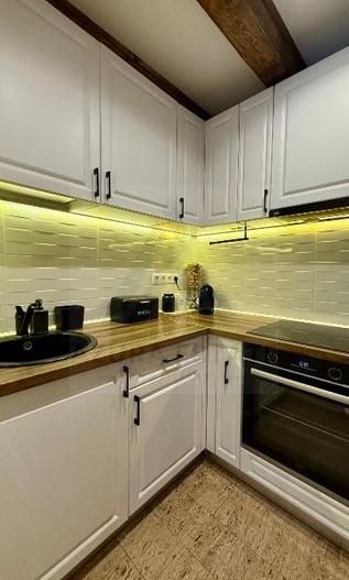 Casa ultracentral 3 camere 2 bai si curte privata pe Balcescu - Poză 7