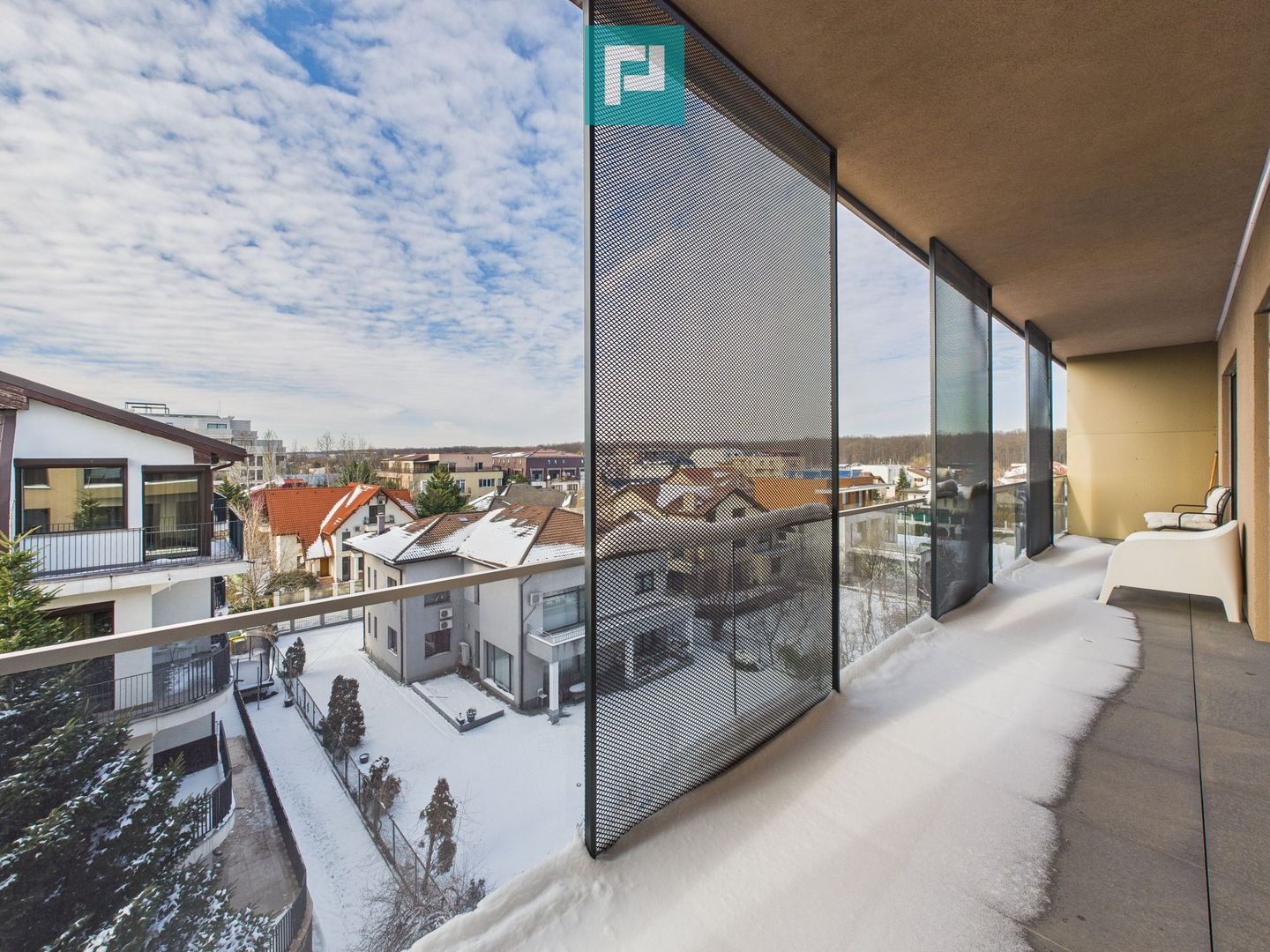 Apartament spațios, vedere și facilități premium - Poză 33