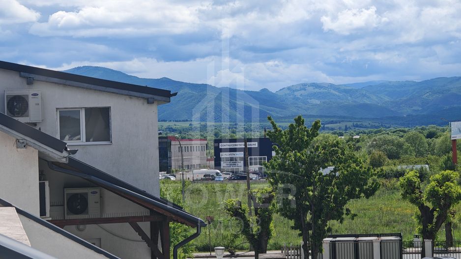 Apartament tip Penthouse cu intrare separată – Șelimbăr, zona Pictor Brana! - Poză 16