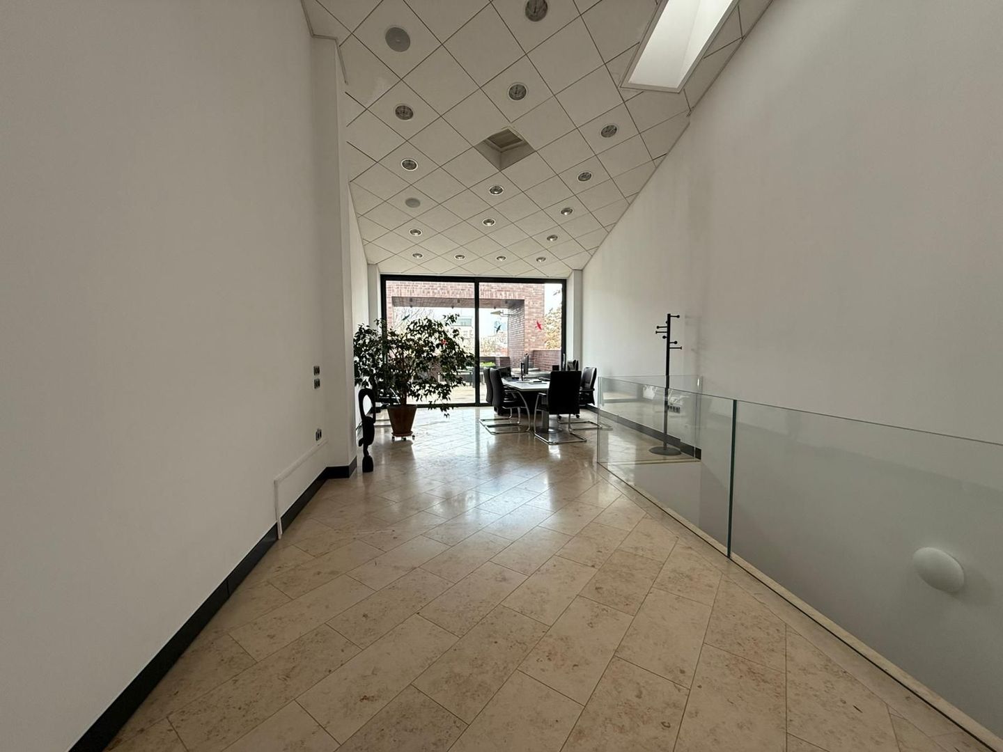 OPORTUNITATE EXCLUSIVĂ DE ÎNCHIRIERE SPAȚII BIROU ZONA CENTRALĂ EMINESCU - Poză 6