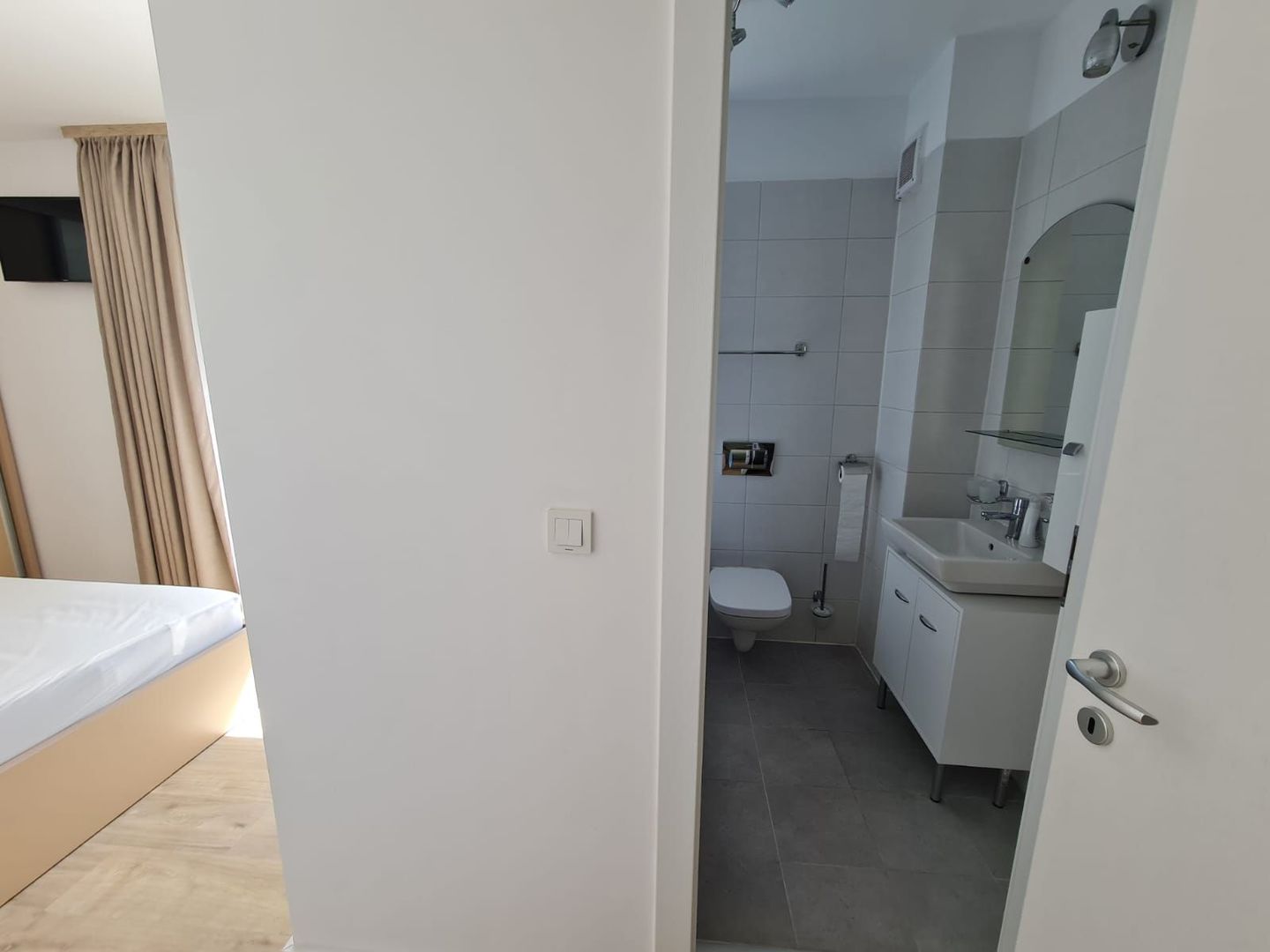 3 camere | Barbu Văcărescu | Vedere lac | Belvedere | Parcare - Poză 9