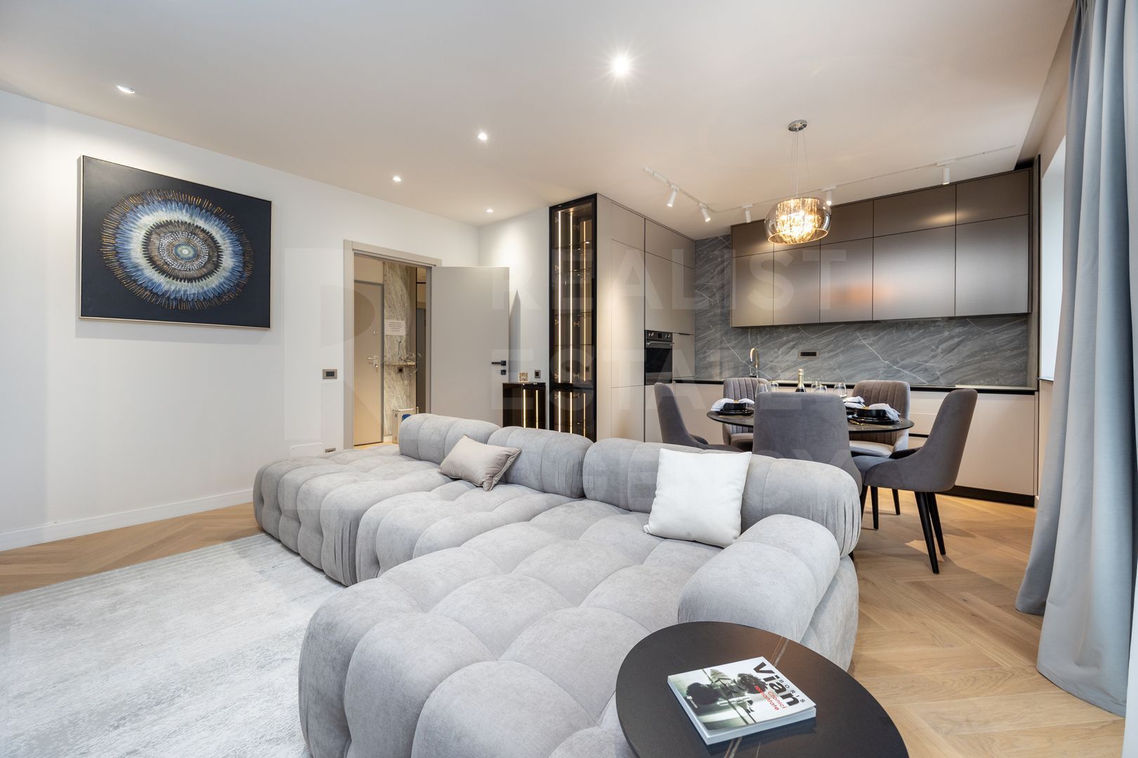 Vânzare, apartament cu 2 camere, zona Voluntari, București - Poză 1