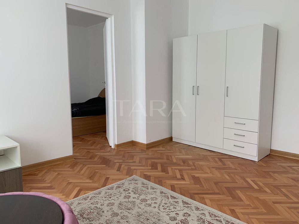 Apartament cu 2 camere, etaj 1, zona Centrală. - Poză 4