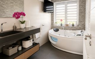Duplex Spațios cu 3 Dormitoare și Curte Amenajată | - Poză 10