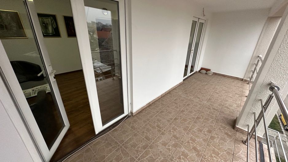 Cladire pretabila spațiu birouri/ clinica - Poză 21