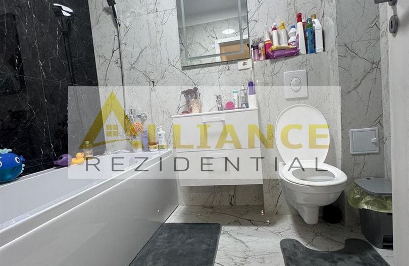 APARTAMENT 3 CAMERE DE VÂNZARE - COMPLEX PALM RESIDENCE - Poză 6
