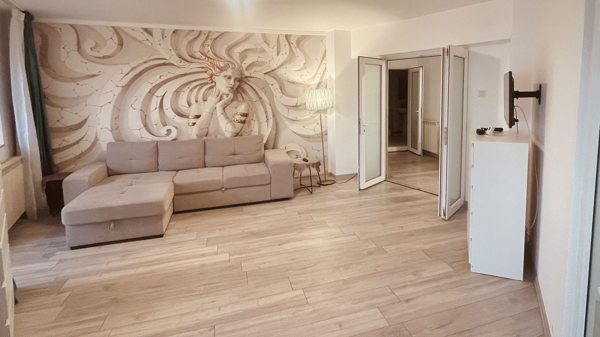 Apartament de vanzare 3 camere Sfânta Vineri- Tribunal - Poză 2