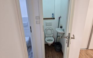 Apartament 3 camere — confort urban, localizare excelentă - Poză 6