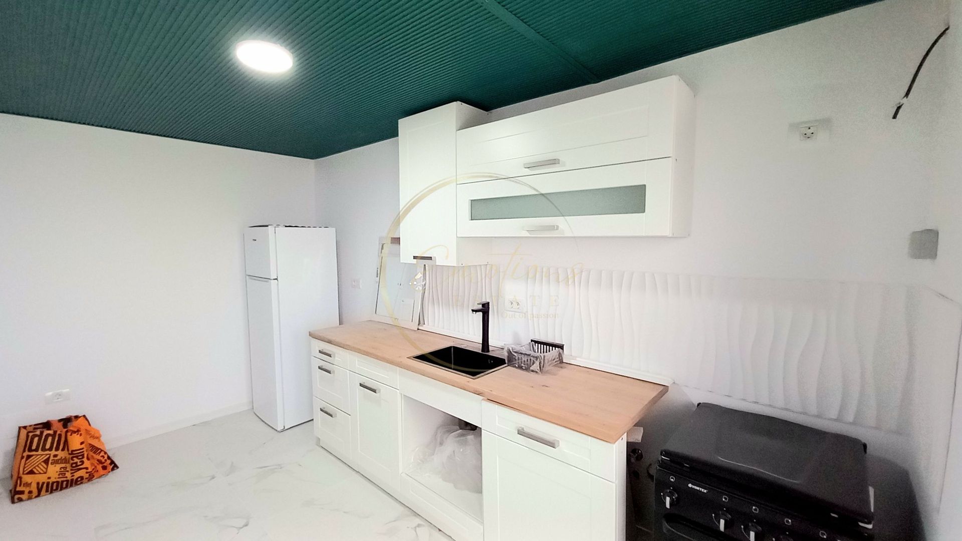 NOU | Casă cu 3 camere + mansardă | CURTE PRIVATĂ ÎNTR-O ZONĂ REZIDENȚIALĂ - Poză 3