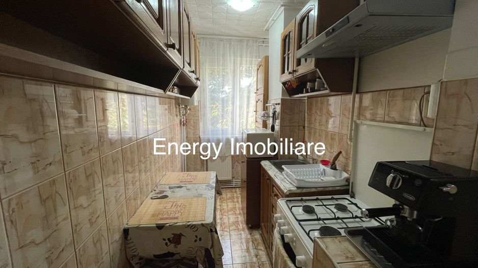 Apartament cu 3 camere, zona Dâmbul Pietros - Poză 7