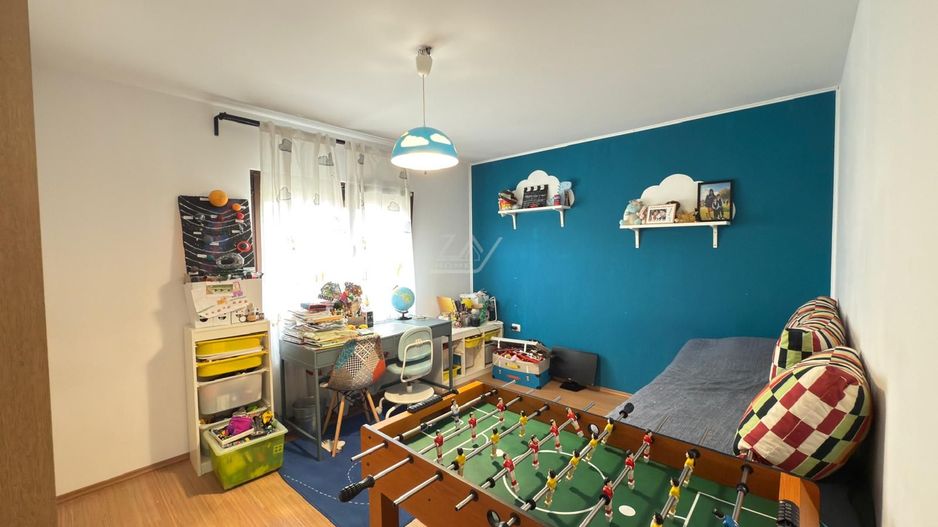 Pozitie excelenta - situata la margine. 3 dormitoare. Curte mare. - Poză 13