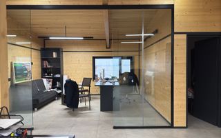 Showroom cu cladire de birouri | stradal | Roman/Neamt - de vanzare - Poză 8