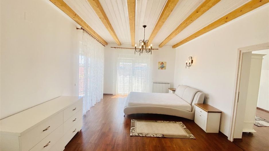 Penthouse de închiriat în Sibiu – Calea Dumbrăvii | 4 camere | 200 mp - Poză 7