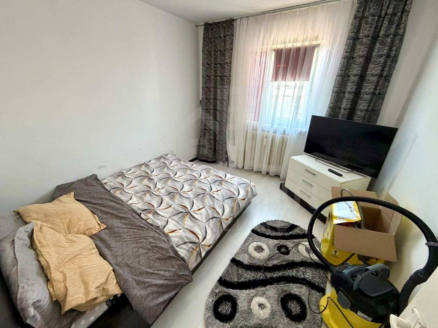 3 camere - 53mp - mobilat - utilat - Calea Bucuresti - Lidl - Poză 4