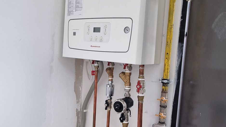 Casă P+M, 4 camere, str Lebedei, singur in curte - 600 E. Comision 0 - Poză 5