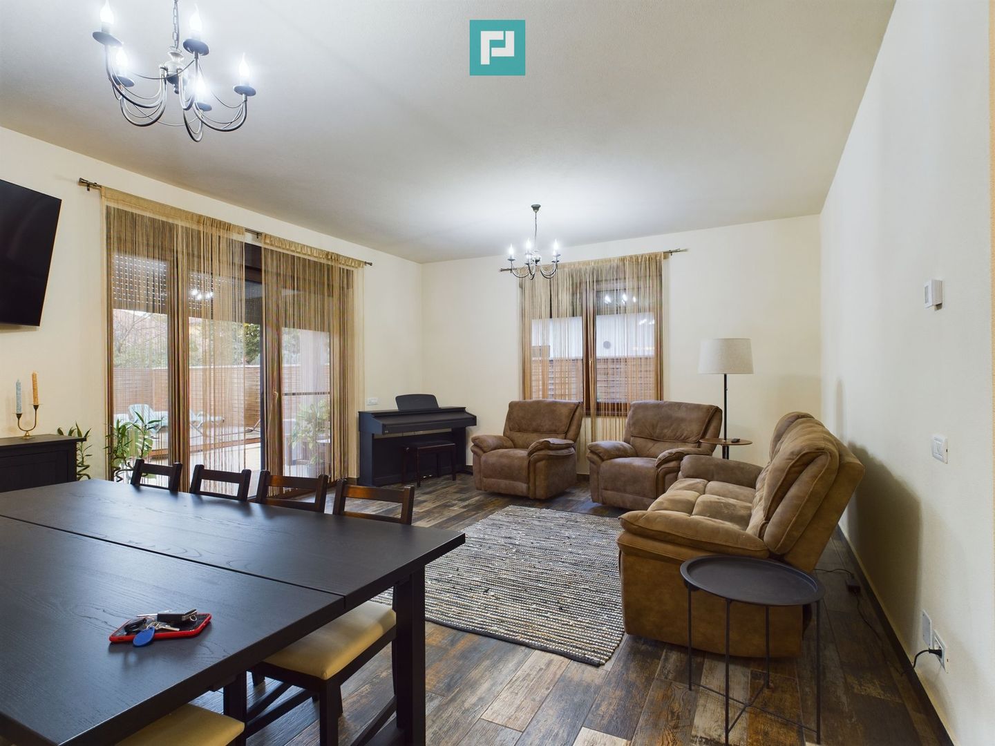 Casă modernă cu piscină încălzită în zona Tivoli - Poză 2