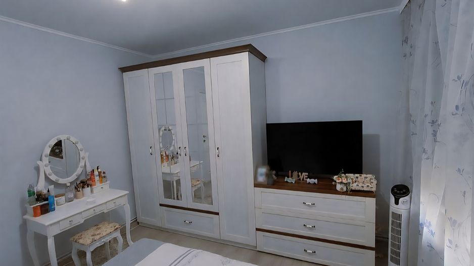 BRASADAS vinde ap 2 cam etaj 3/4 in Carpați II, Satu Mare. - Poză 1