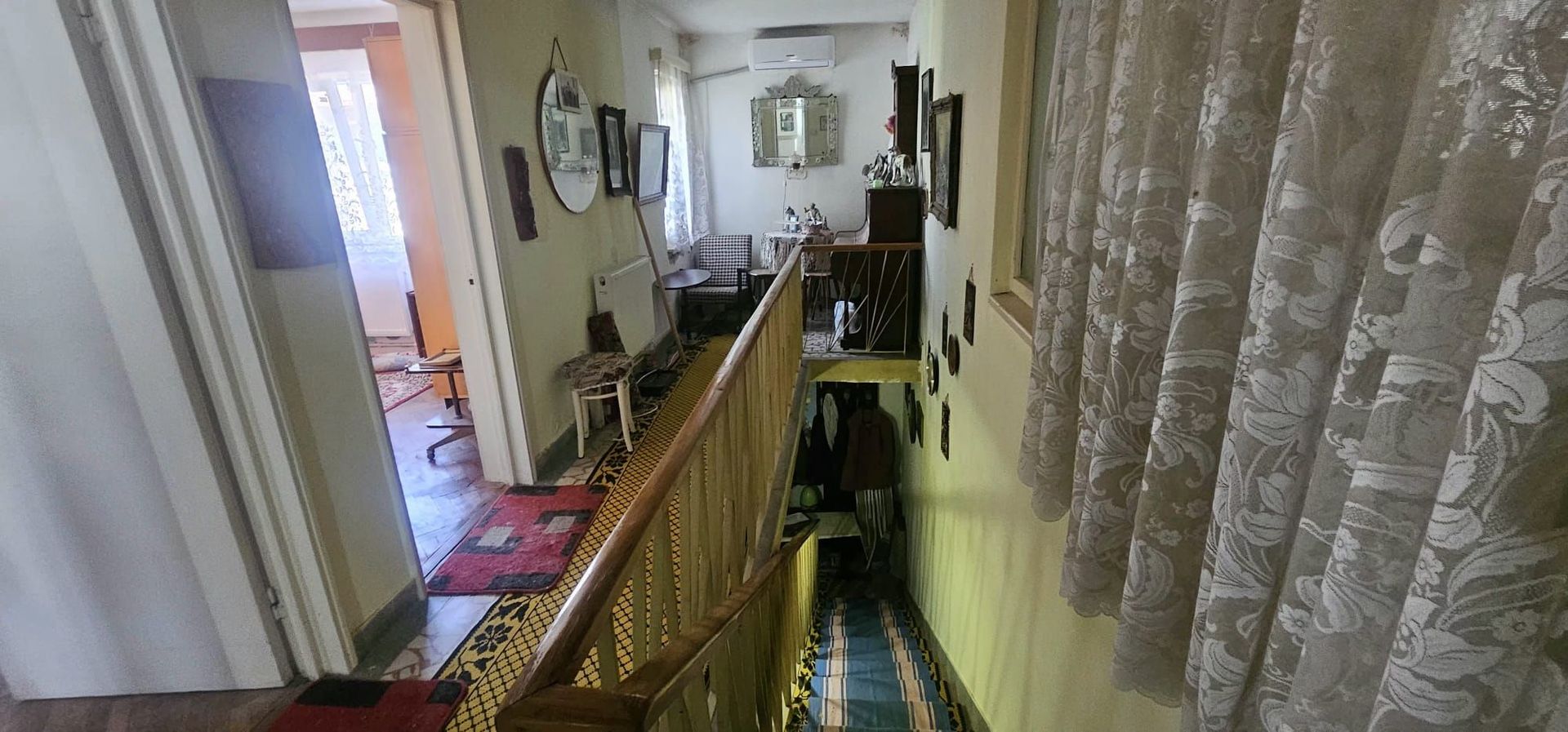De vanzare  -  Casa P+1E - Alea Trandafirilor - 220.000 euro - Poză 4