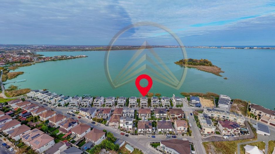 Ovidiu - Casă spectaculoasă , primul rand, cu vedere frontala  spre lac - Poză 4