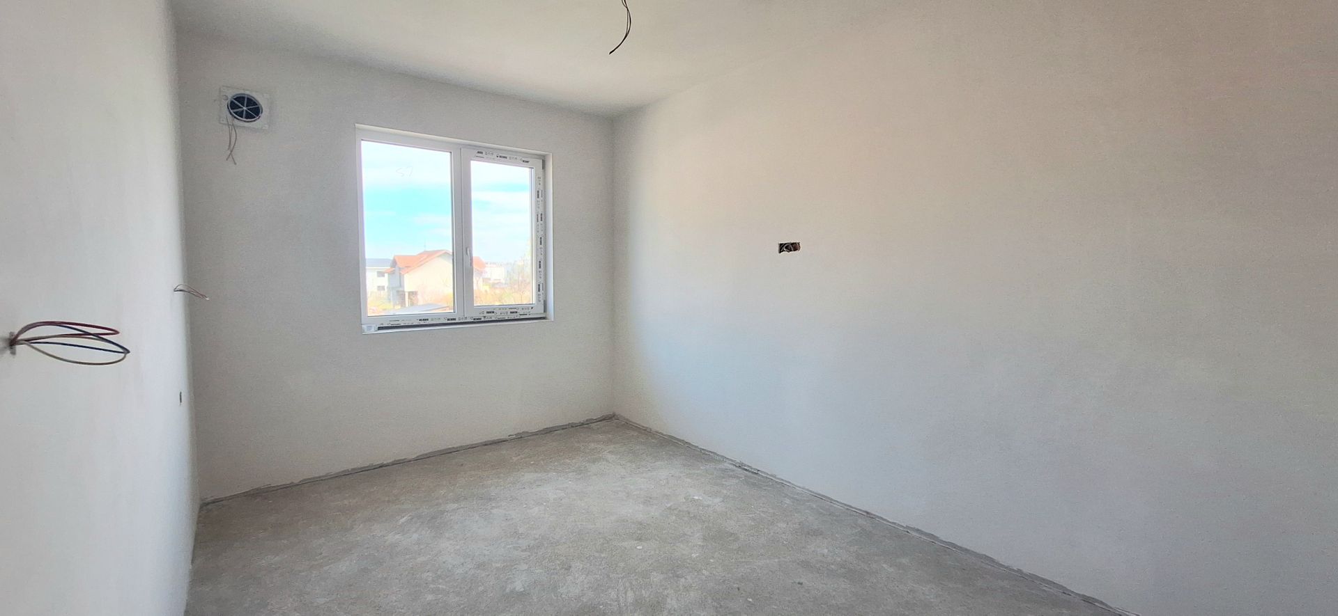 Casa cu garaj- contructie tip duplex - Poză 12