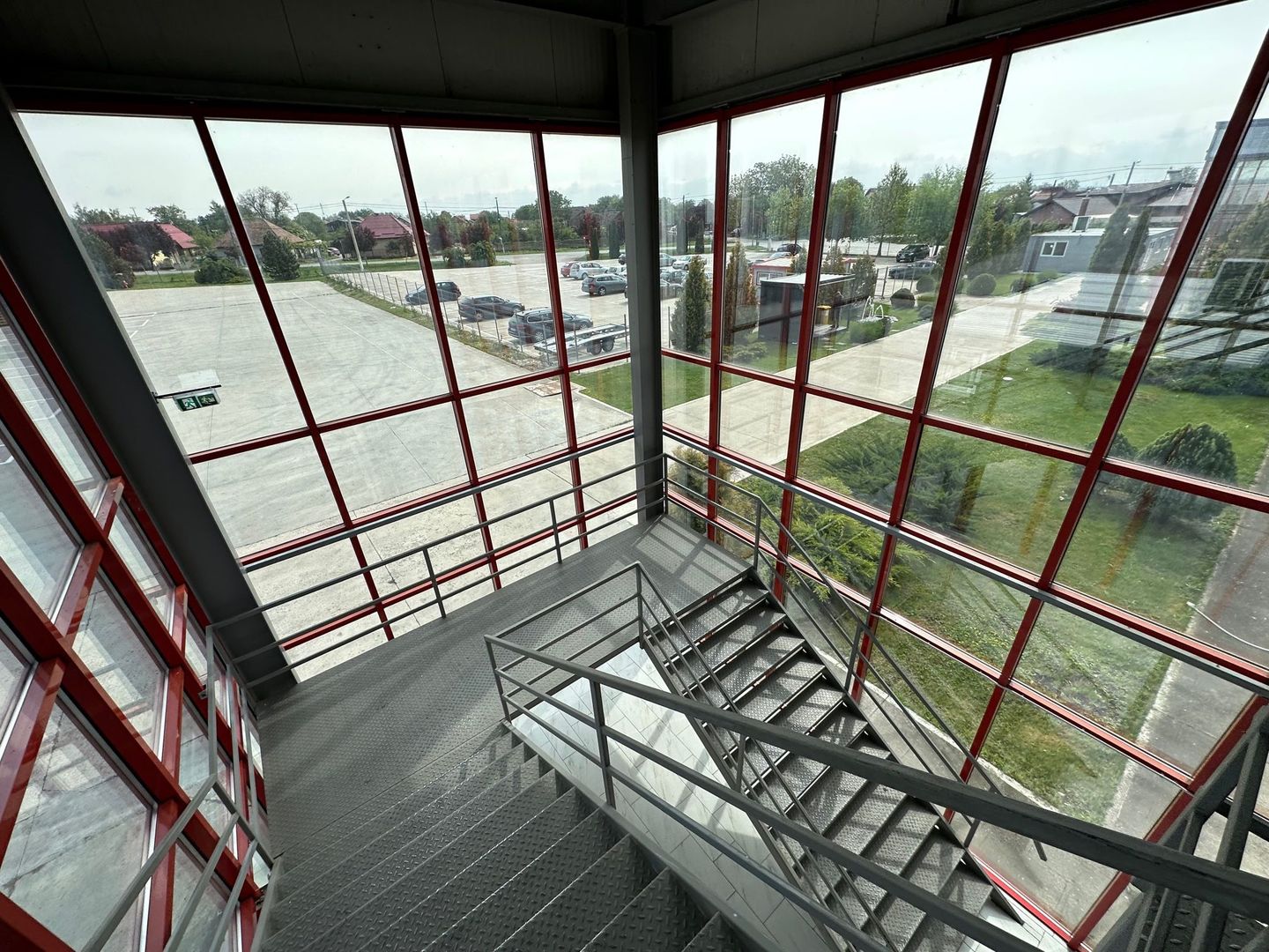 Hala pentru producție + birouri   10.000 mp - Poză 7