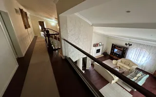 Casa la artera pretabilă Clinica medicala / birouri - Poză 30