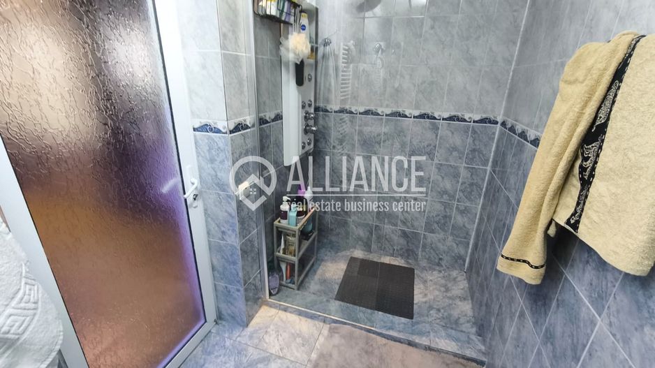 MEDEEA Vila P+1 mobilata complet si curte generoasa! - Poză 18