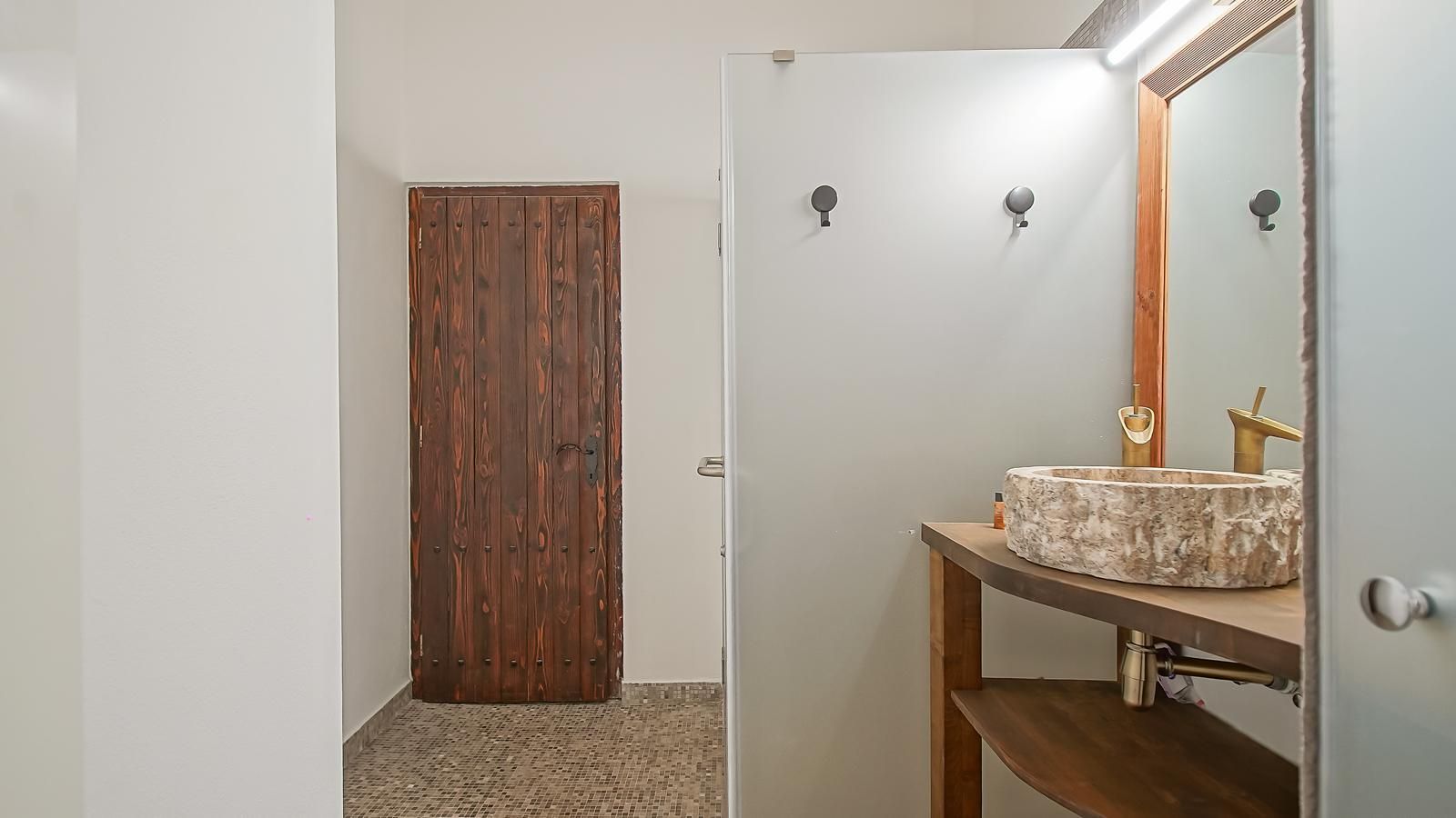 Casa de vanzare in centrul Brasovului - curte privata si pivnita - Poză 13