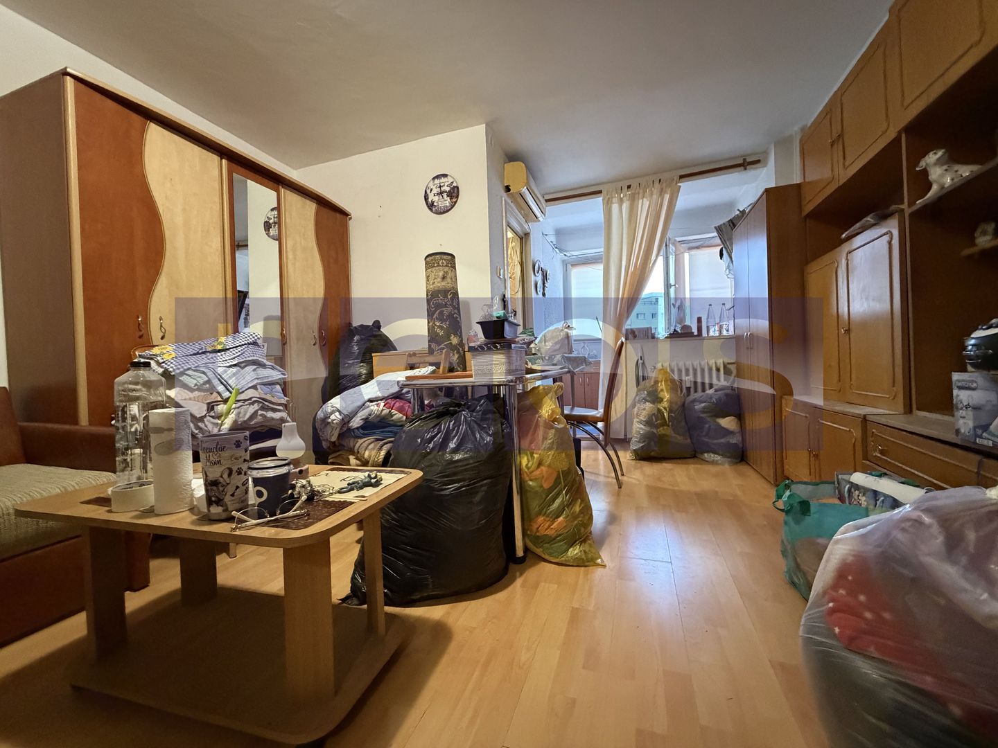 VANZARE GARSONIERA | SEMIDECOMANDATA | ZONA BASARABIA - Poză 1