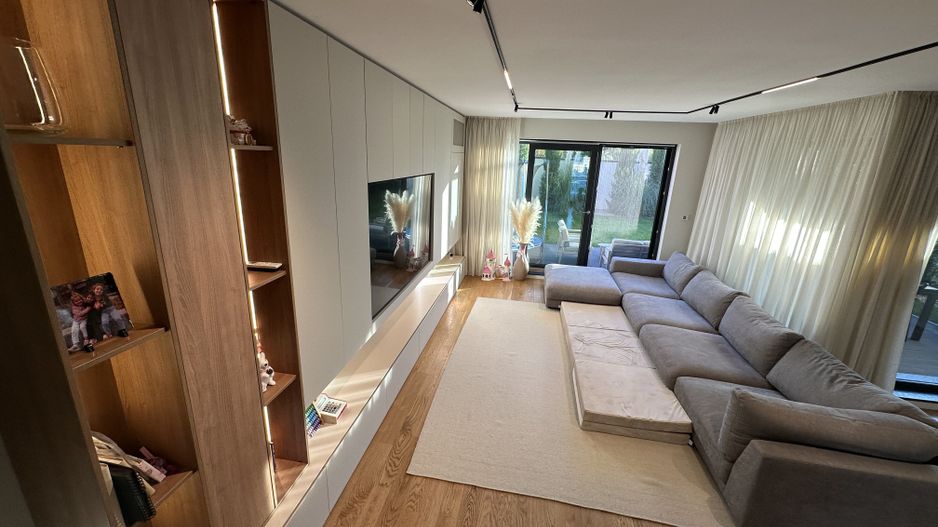 INCHIRIERE VILA ZONA PIPERA - Poză 9