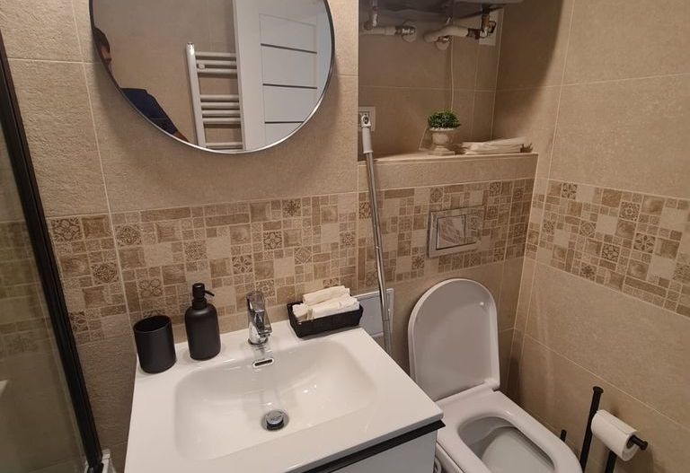 Garsonieră renovată, prima închiriere, 10 minute de metrou Crângași - Poză 1