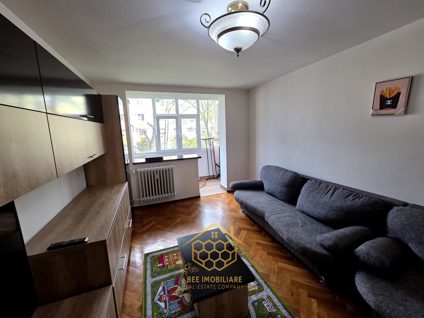 Apartament 2 Camere DECOMANDAT in  zona Centrala - Piata Mare - Poză 1