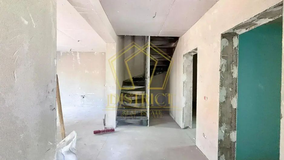 Casa individuala superba cu 4 camere | Ciarda Rosie - Poză 8