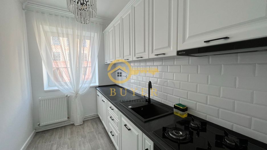 Apartament de inchiriat cu 3 camere Ultracentral- Etaj 1 - Poză 4