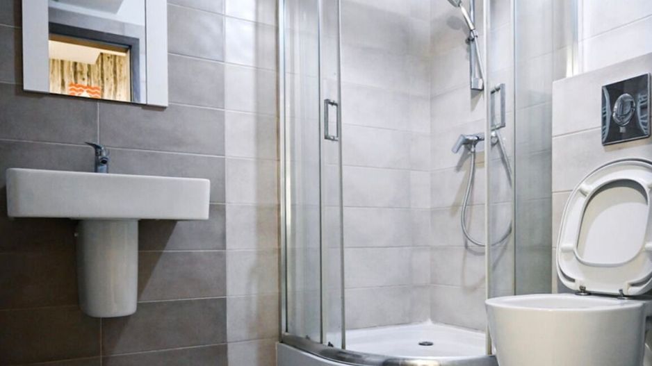 Apartament 3 camere elegant spațios și luminos în cartierul Urban Coresi - Poză 18