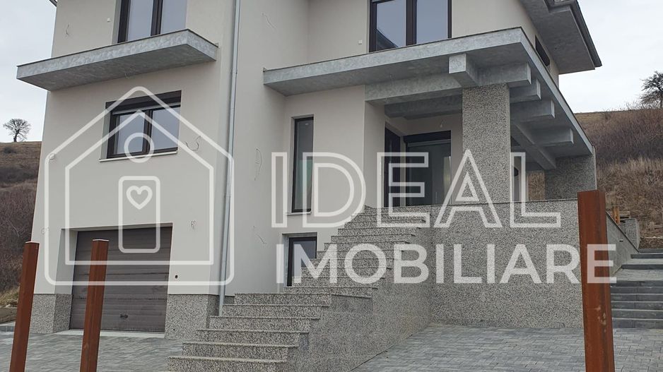 Casa Individuala Moderna cu 4 camere  si garaj, in Sura Mare - Poză 1