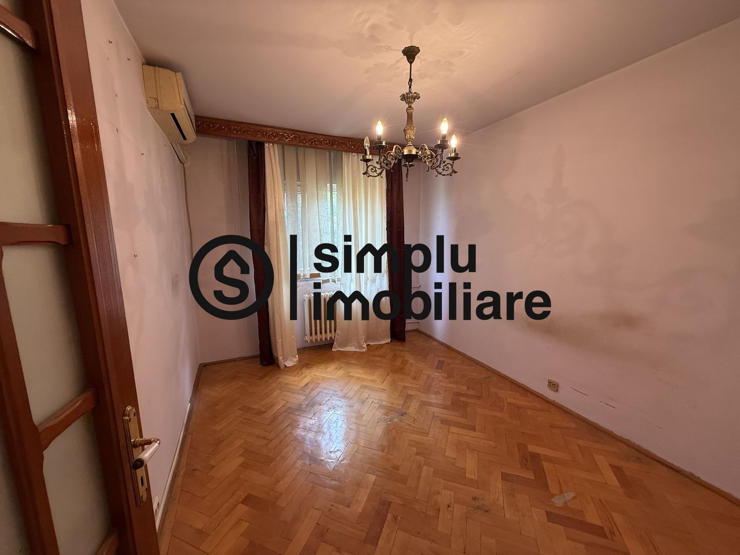 Apartament 3 camere Ciuperca - Poză 1