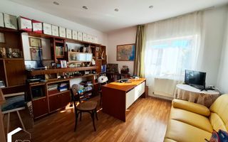 Casa tip duplex cu 6 camere, zona Republicii - Poză 2