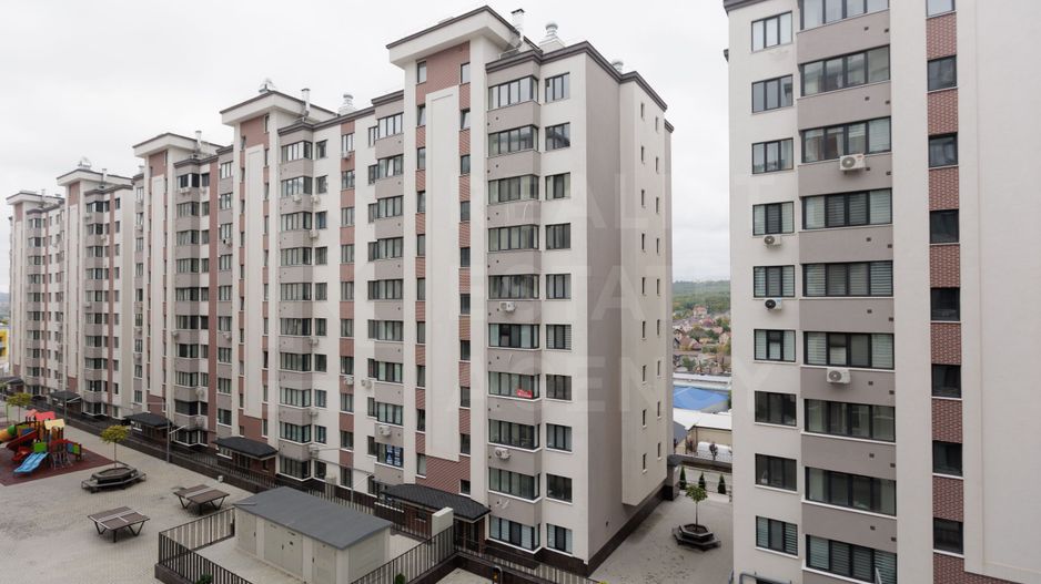 Vânzare, apartament, 2 odăi + living, str. Ion Buzdugan, Buiucani - Poză 17