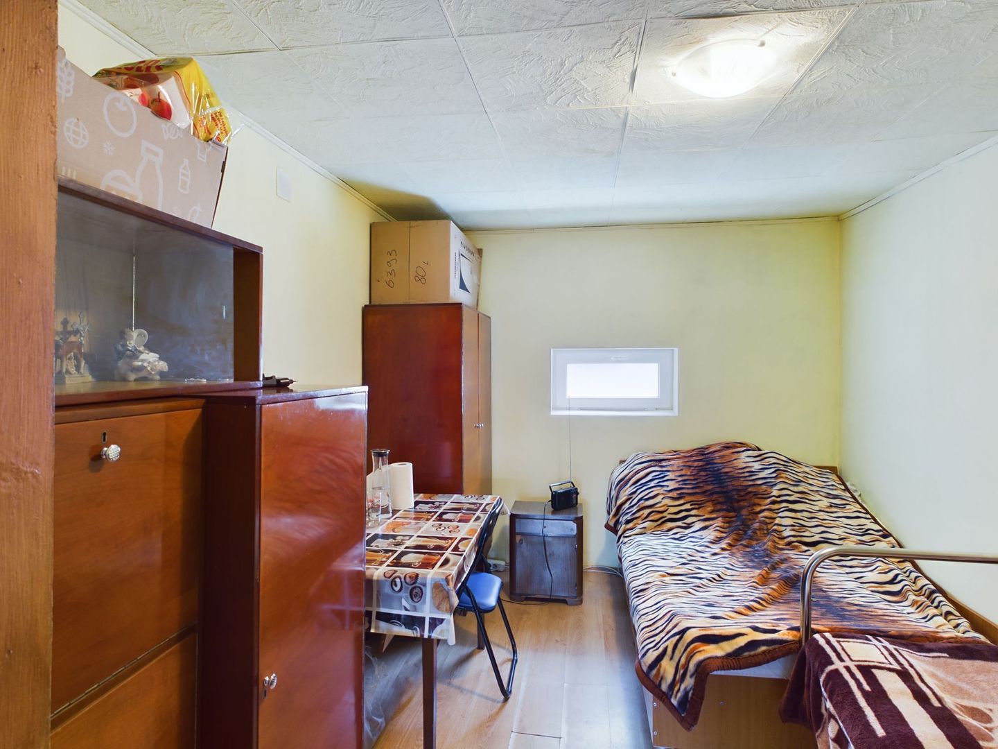 Casă cu 4 camere în Bujac. - Poză 7