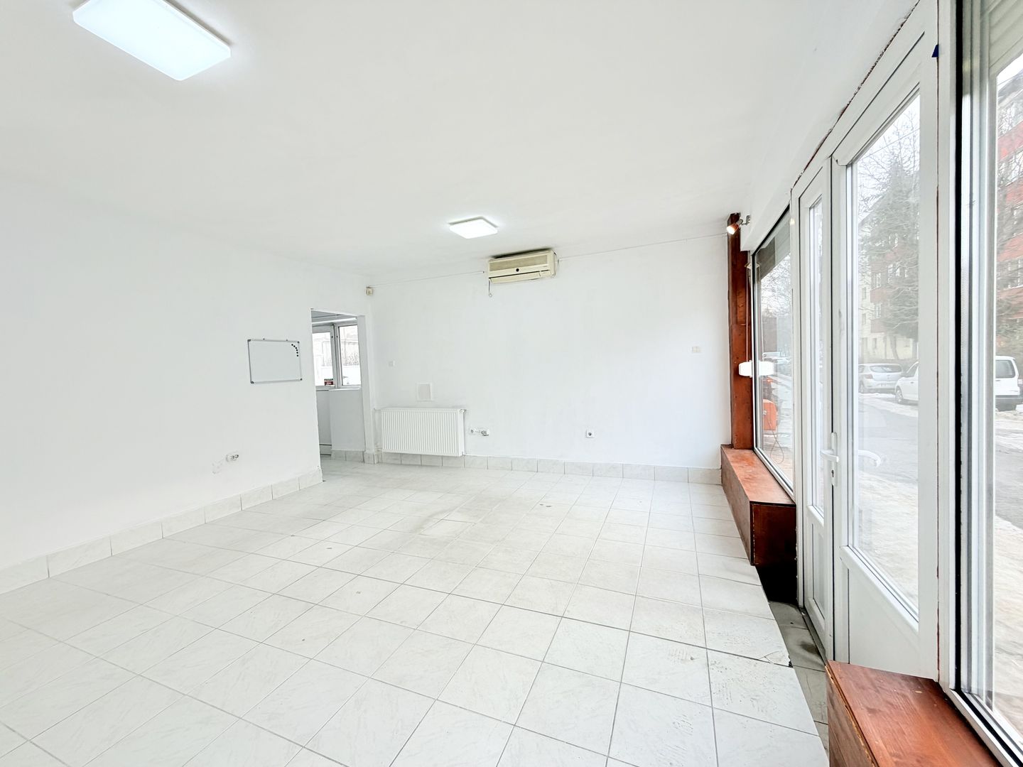 Spațiu comercial versatil, cu curte și acces auto | Simion Bărnuțiu - Poză 2