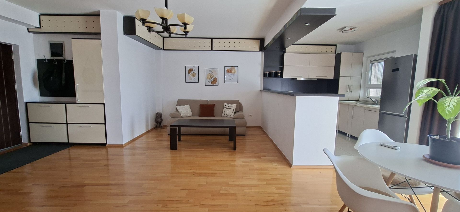 Apartament cu 2 camere si loc de parcare - Torontalului - Poză 4