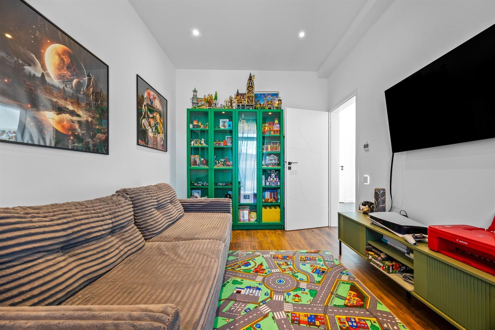 Casa noua| 4 camere | utilata mobilata modern | Sanpetru Brasov - Poză 9