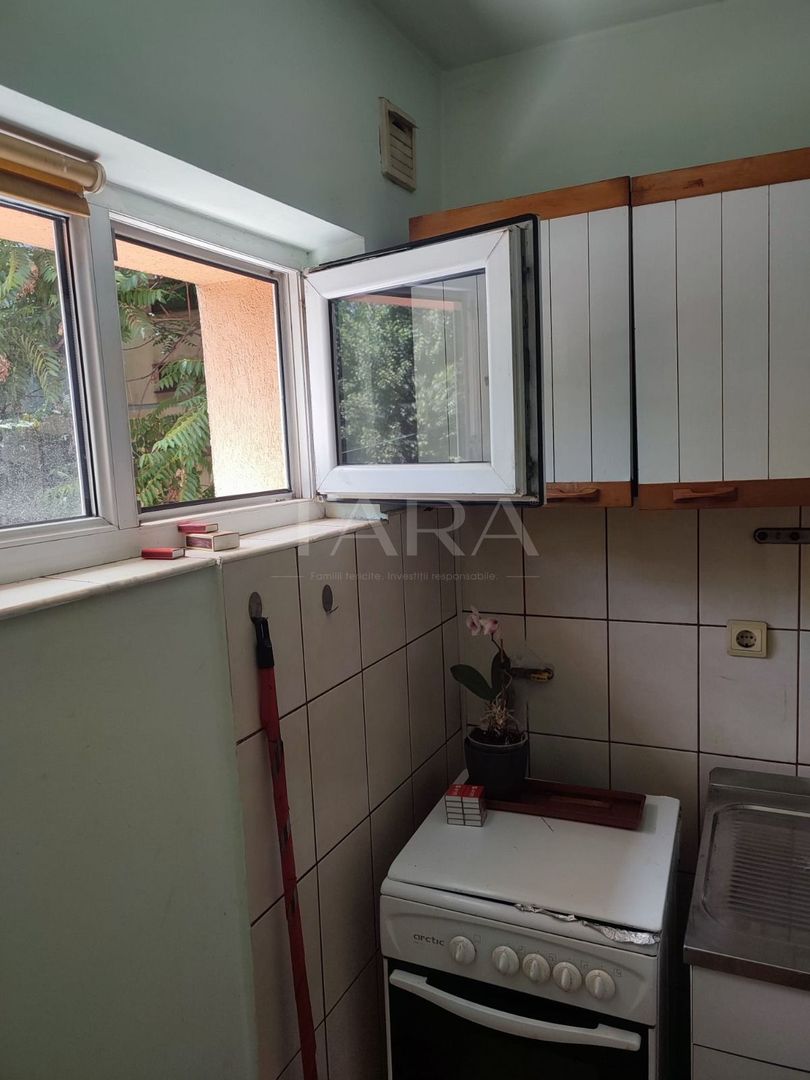 Garsonieră semidecomandată pe strada Dâmboviței, zona Hotel Campeador - Poză 5