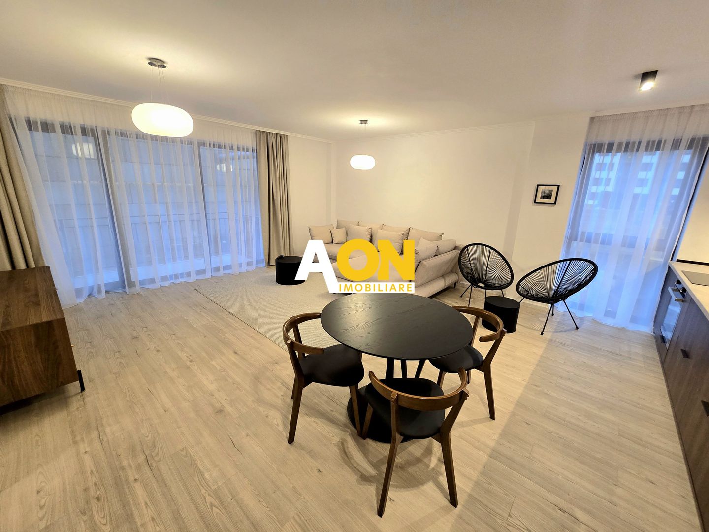 Apartament cu 2 Camere, Ultrafinisat, Prima Închiriere, Zona Cetate - Poză 3