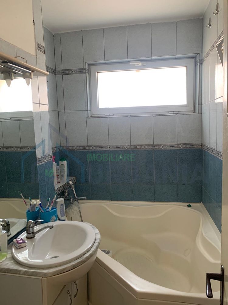 Apartament 3 camere, Splai Bahlui, zona Primaverii - 400 EUR - Poză 7