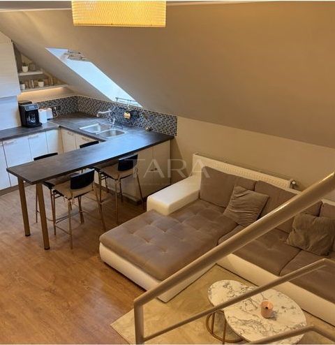 Apartament 3 camere decomandat, renovat complet, parcare și pod. - Poză 5